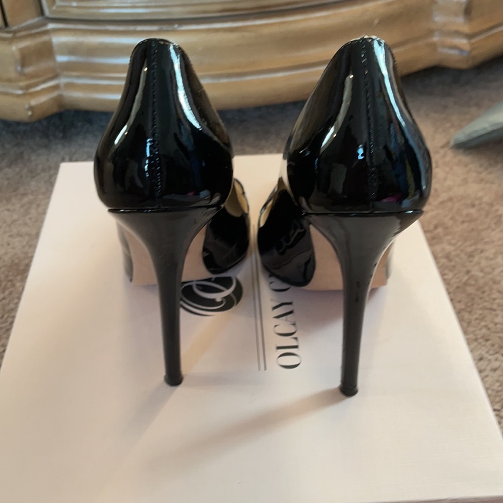 Olcay Gulsen Black Pump - Picture 3 of 5